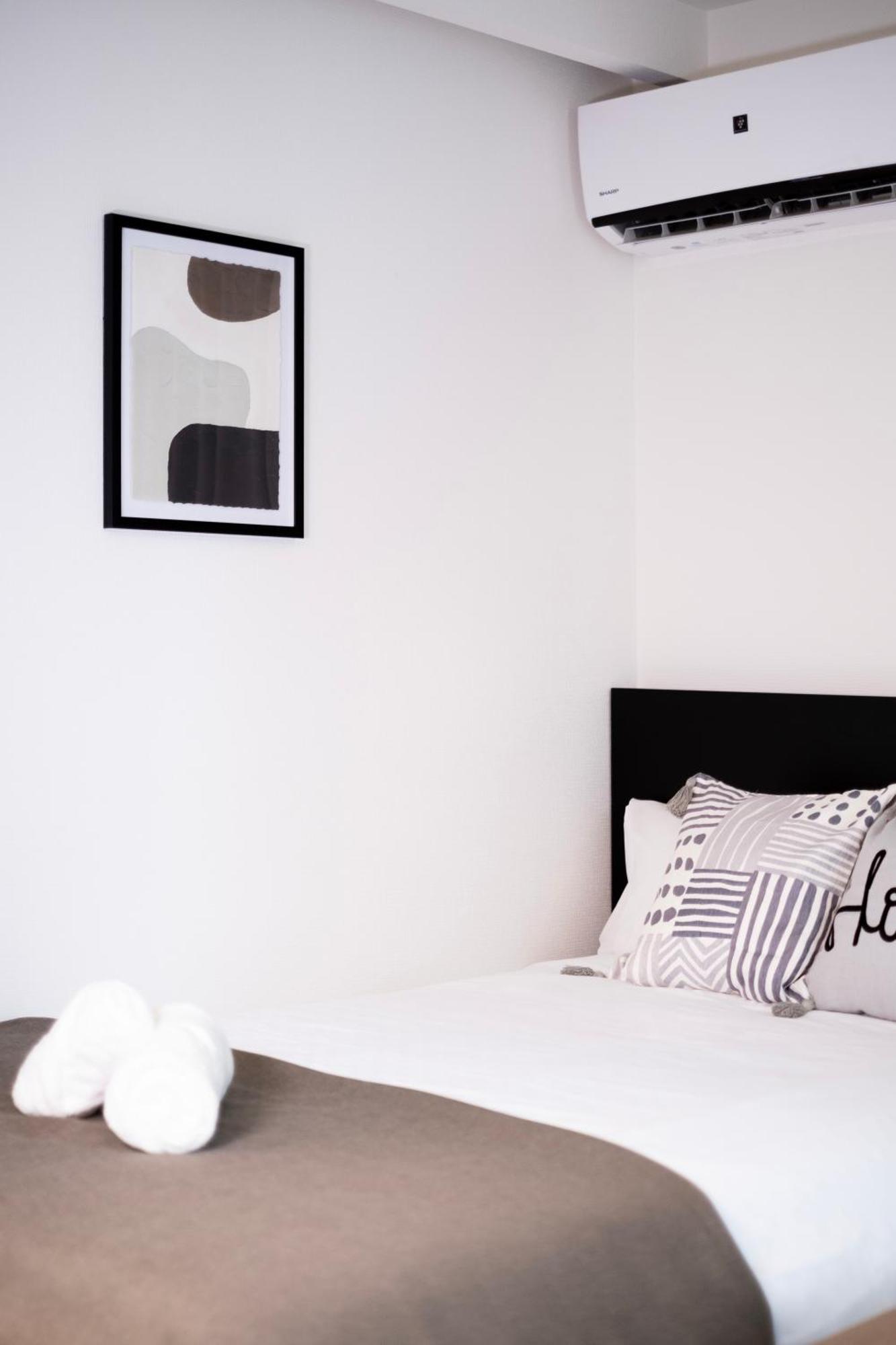 The Peak Namba Apartment Osaka Exterior photo
